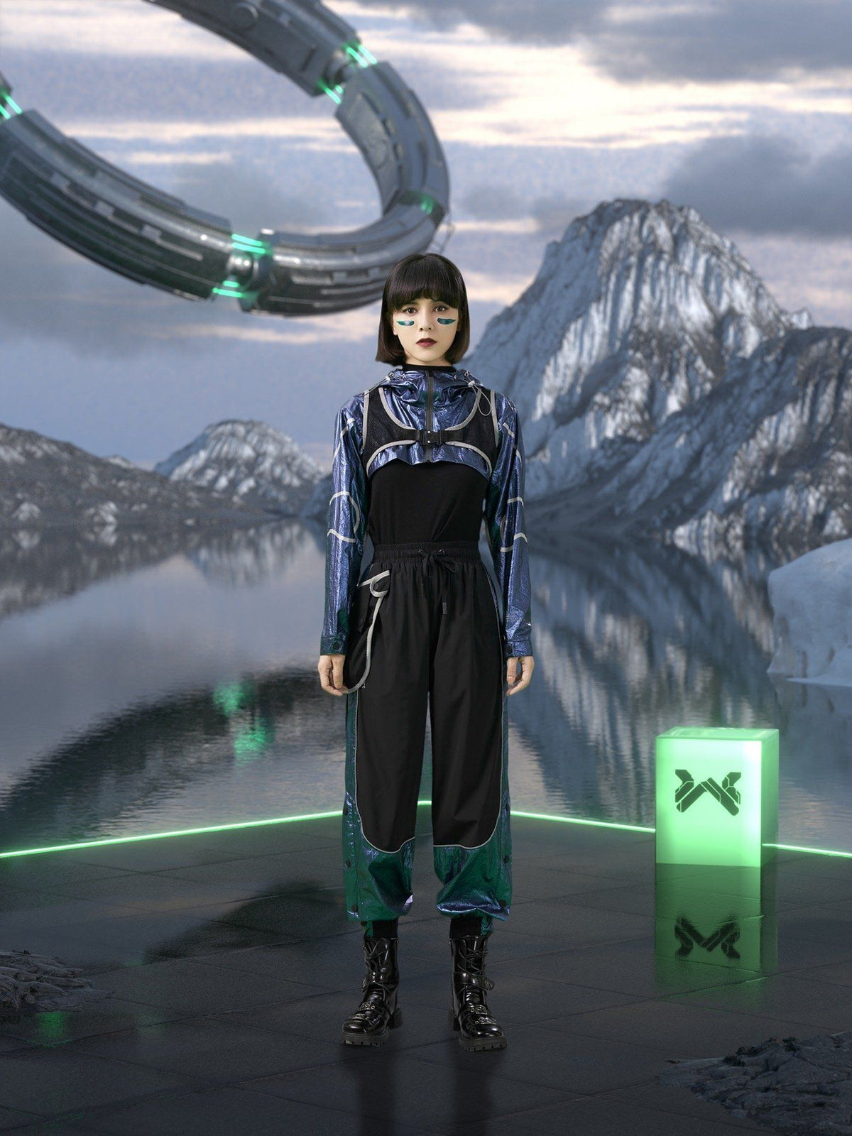 WESMART:Future Style Half Coat with Reflective Mark clottech