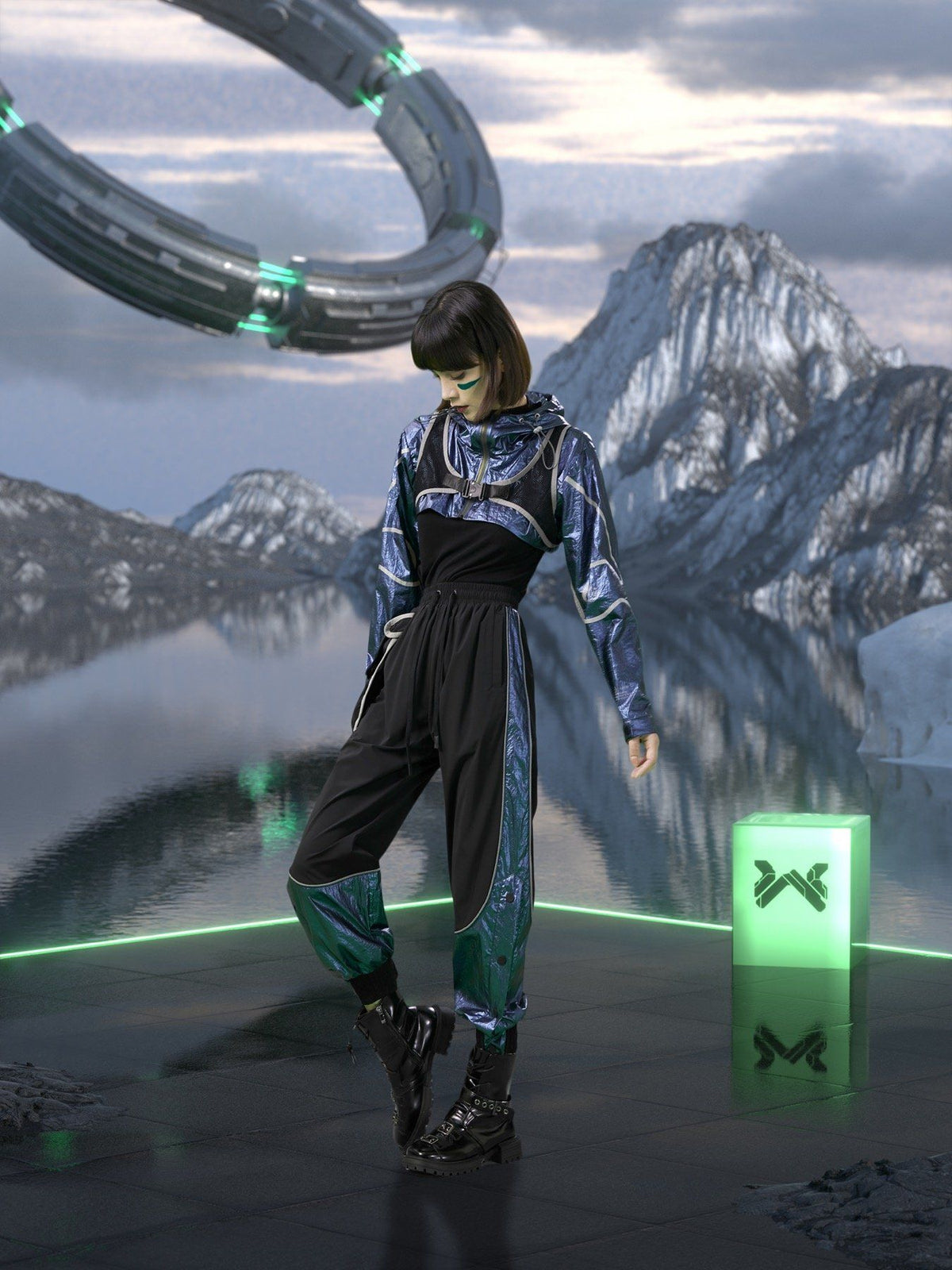 WESMART:Future Style Half Coat with Reflective Mark clottech
